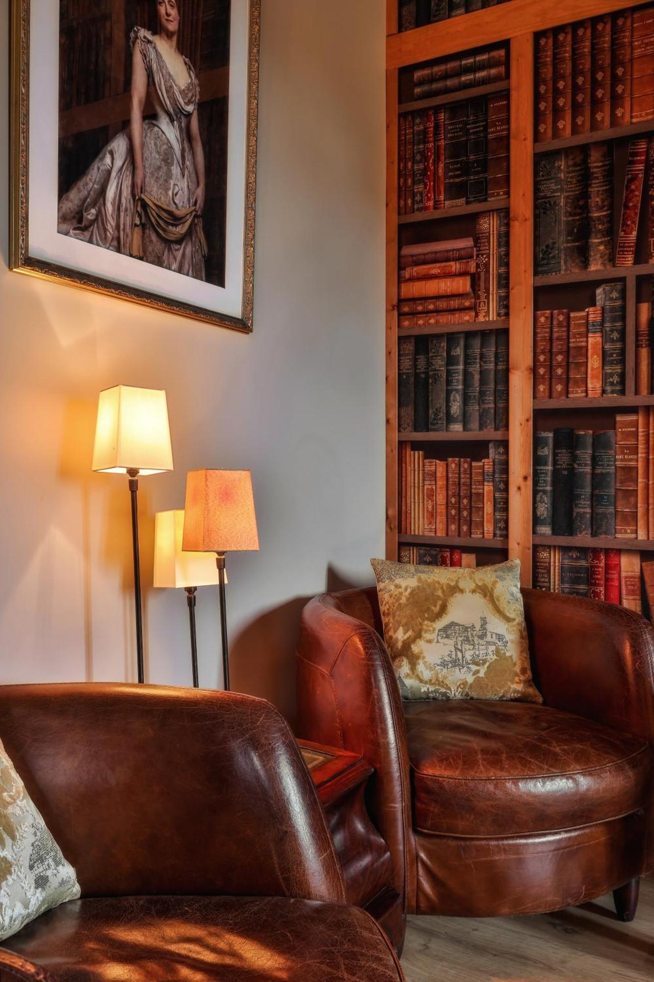 Hotel Joyet De Maubec 4*